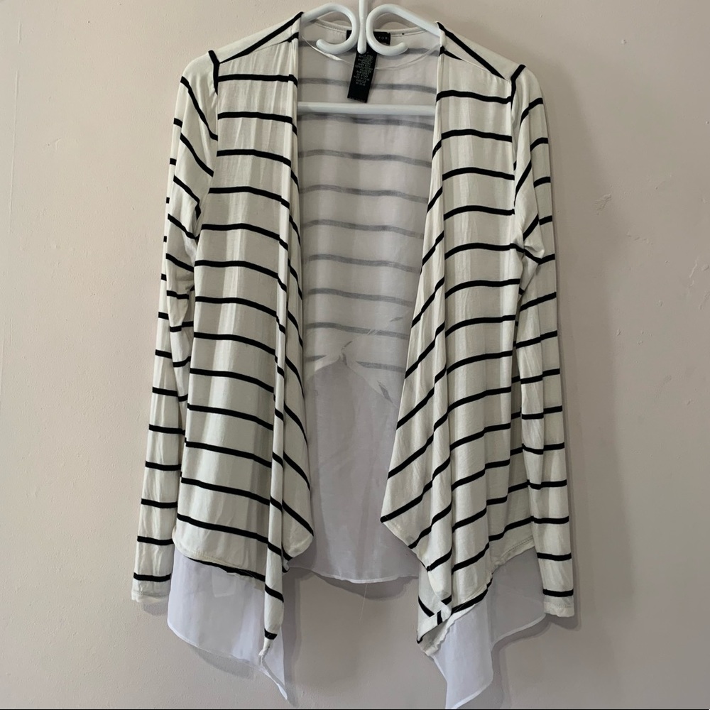 🧡3/$30 Design History White striped cardigan